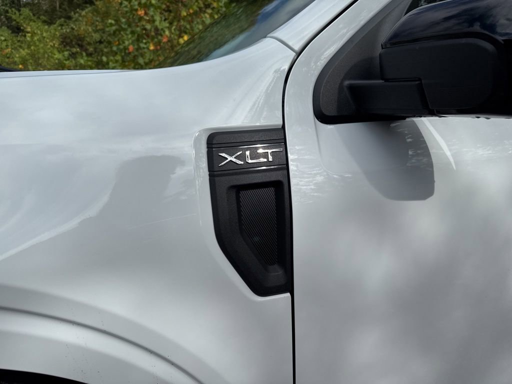 New 2025 Ford Maverick XLT w/ XLT Luxury Package image 7