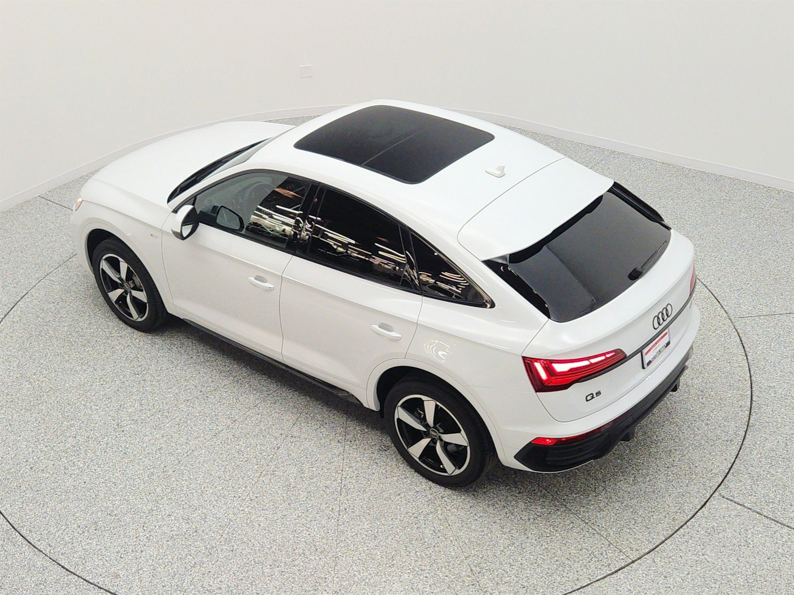 Used 2023 Audi Q5 2.0T Premium Plus w/ Premium Plus Package AWD/4WD image 29