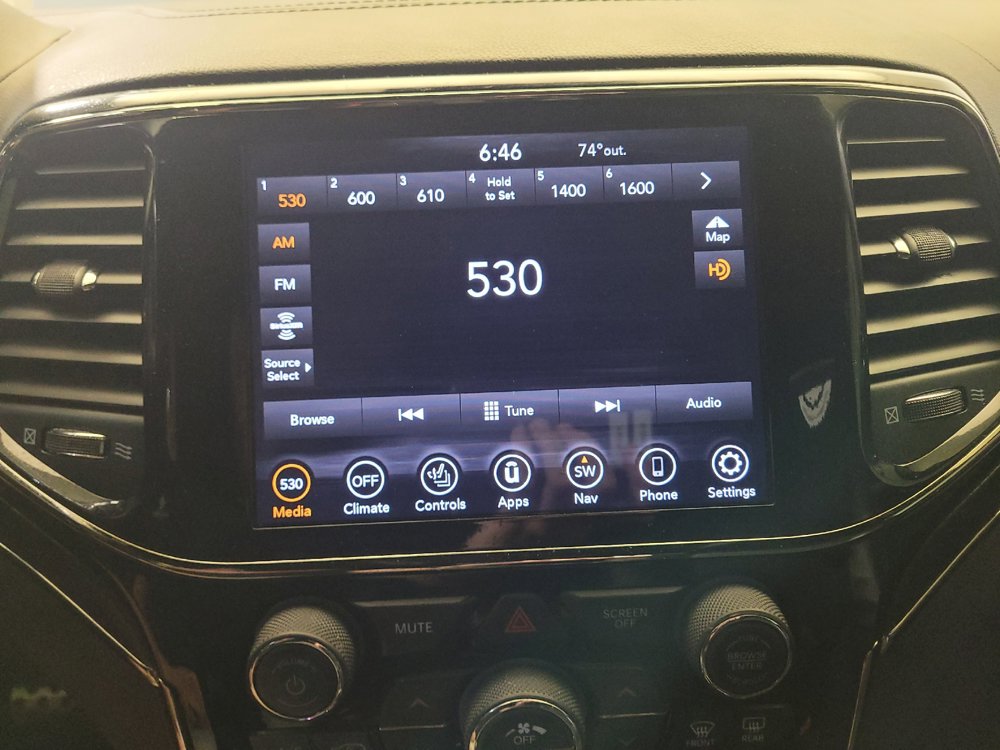 Used 2021 Jeep Grand Cherokee High Altitude AWD/4WD image 25