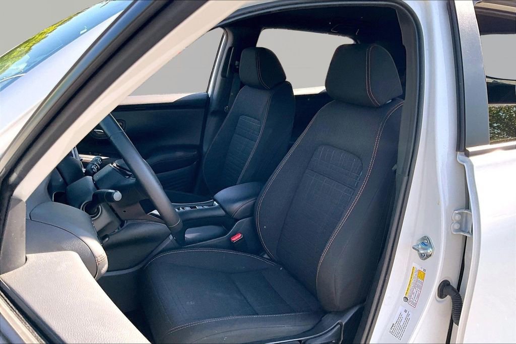 Used 2025 Honda HR-V Sport image 15