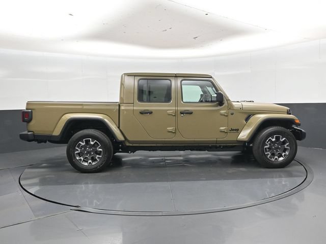 New 2026 Jeep Gladiator Sport AWD/4WD image 2