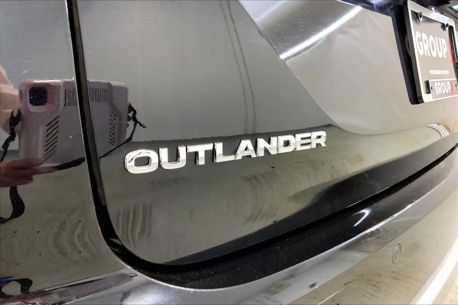 Used 2023 Mitsubishi Outlander SEL AWD/4WD image 29