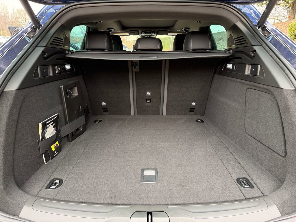 New 2025 Maserati Grecale Trofeo image 32