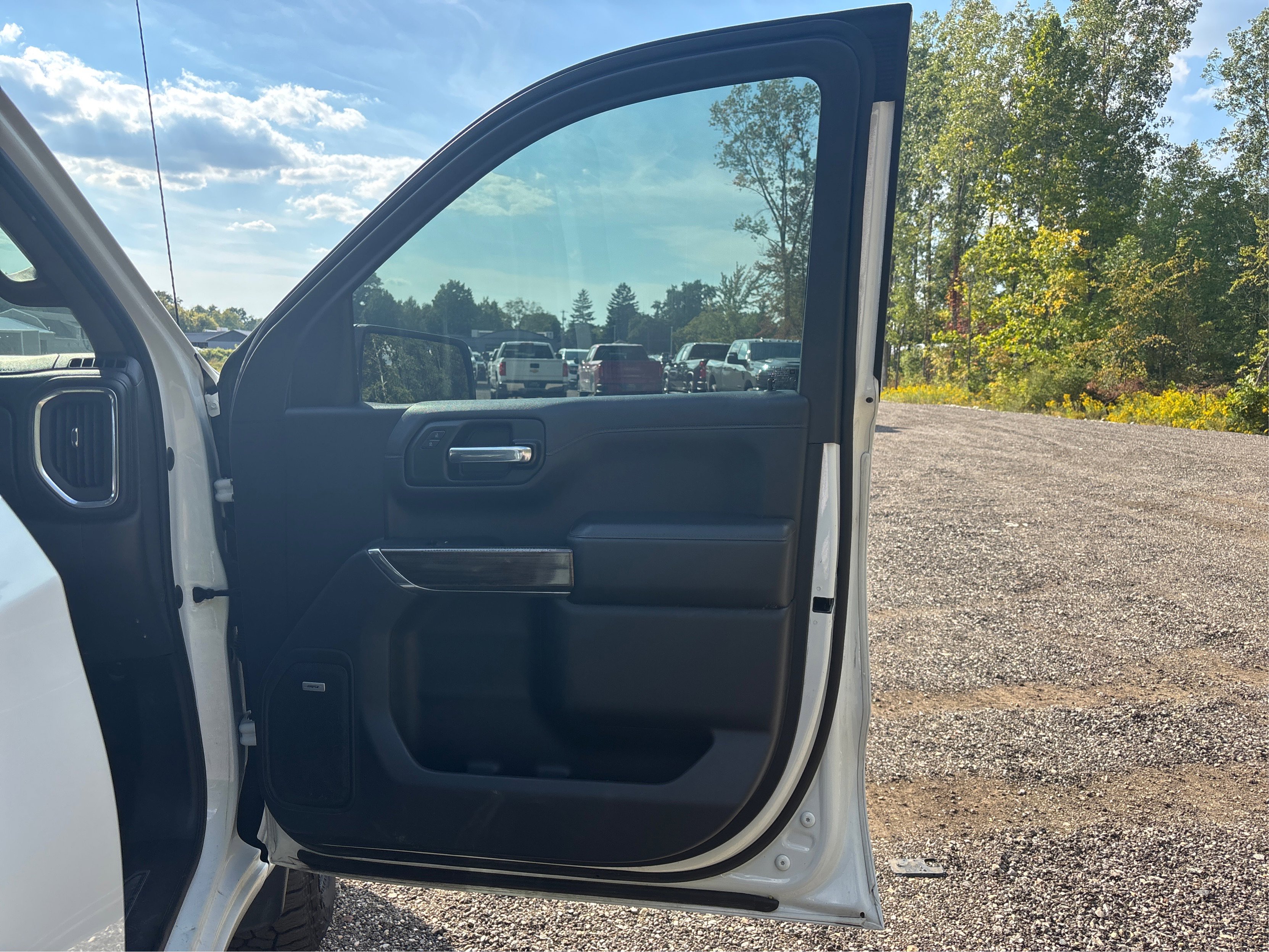 Used 2022 Chevrolet Silverado 1500 LT Trail Boss w/ LT Trail Boss Premium Package image 26