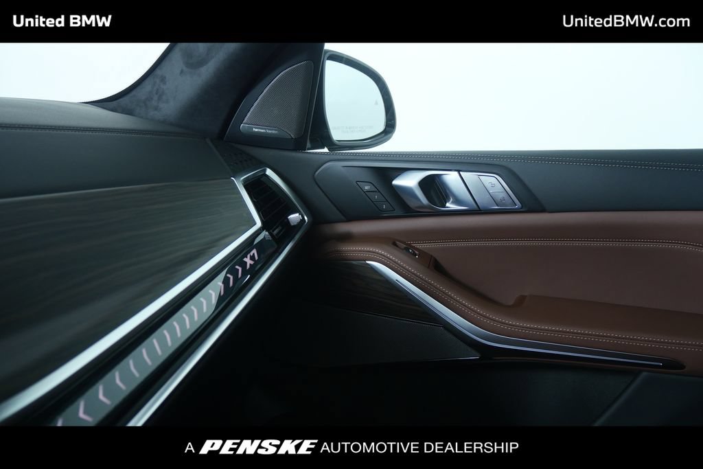 New 2027 BMW X7 xDrive40i w/ M Sport Package AWD/4WD image 25