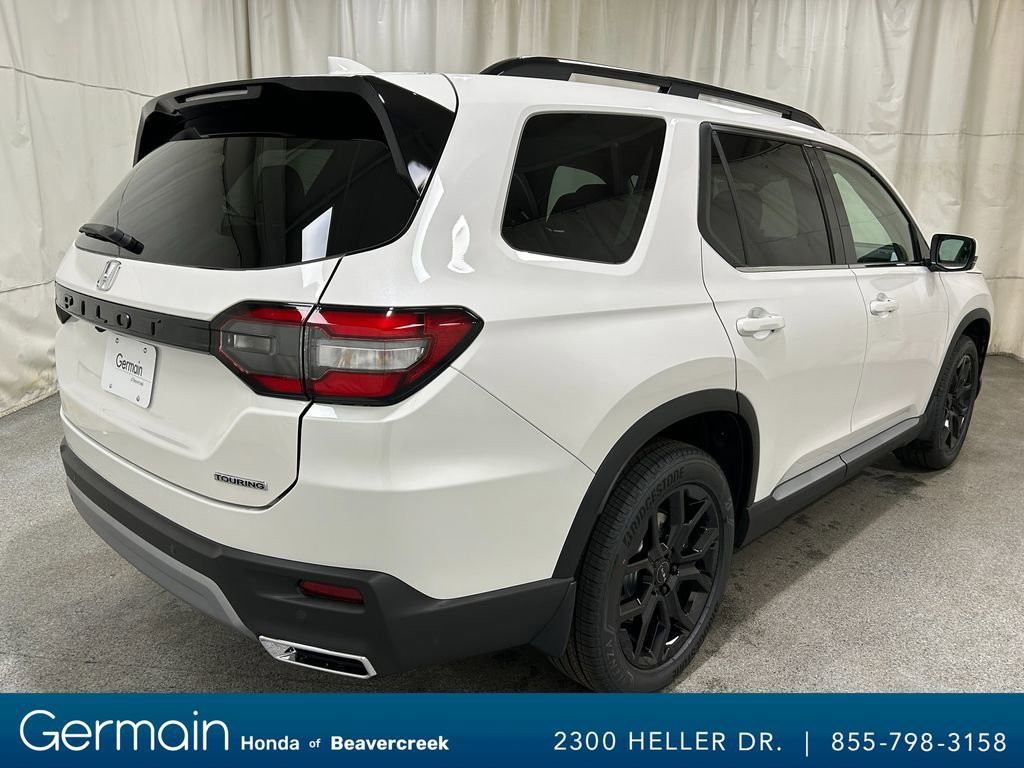 New 2025 Honda Pilot Touring image 7