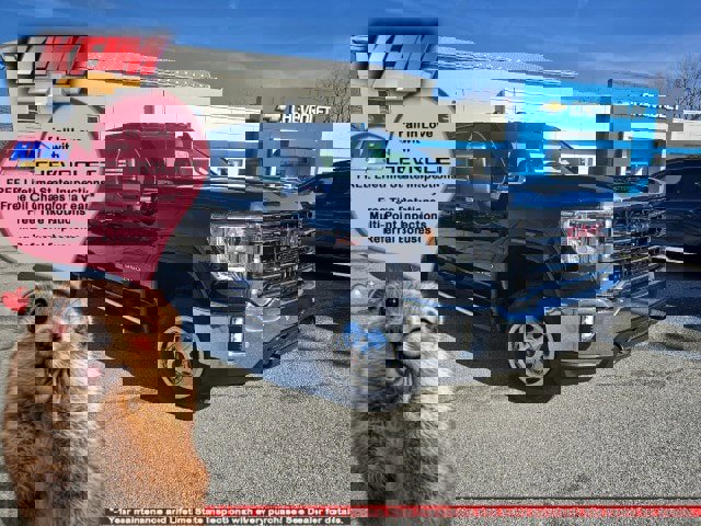 Used 2023 GMC Sierra 3500 SLT w/ SLT Convenience Package image 1