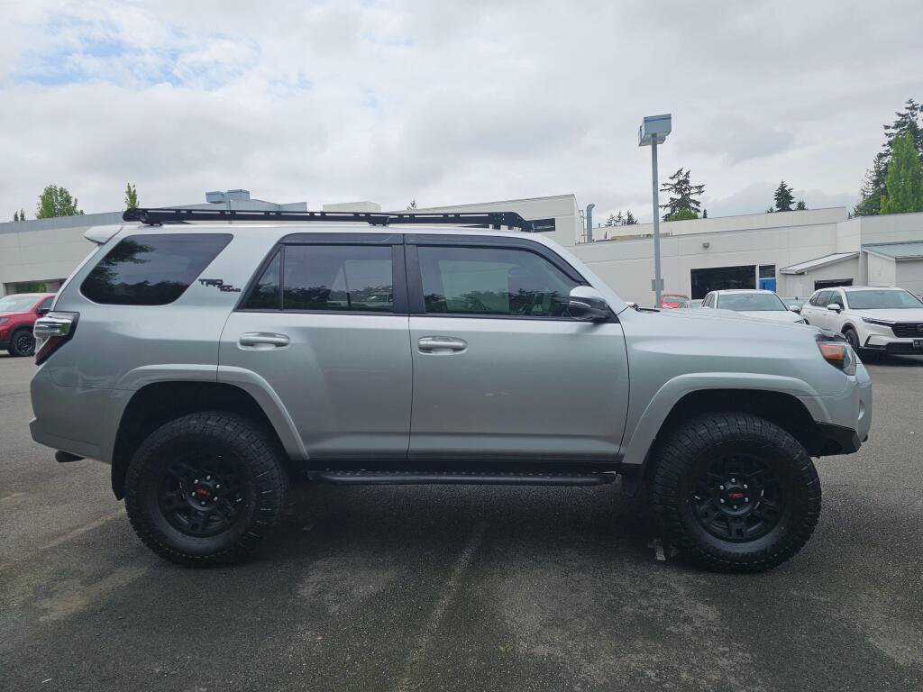 Used 2020 Toyota 4Runner TRD Off-Road Premium AWD/4WD image 8