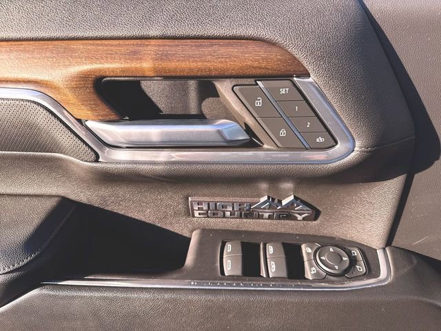 Used 2024 Chevrolet Silverado 1500 High Country w/ Technology Package image 23
