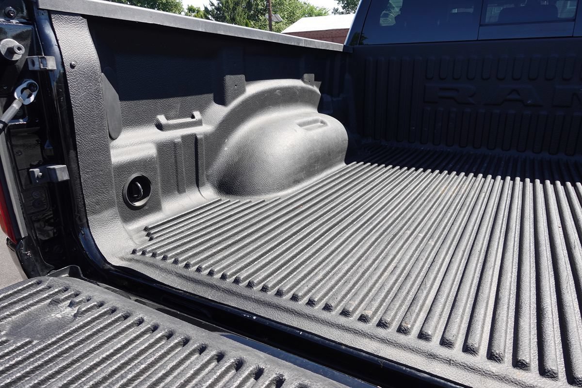 Used 2023 RAM 1500 Laramie AWD/4WD image 29