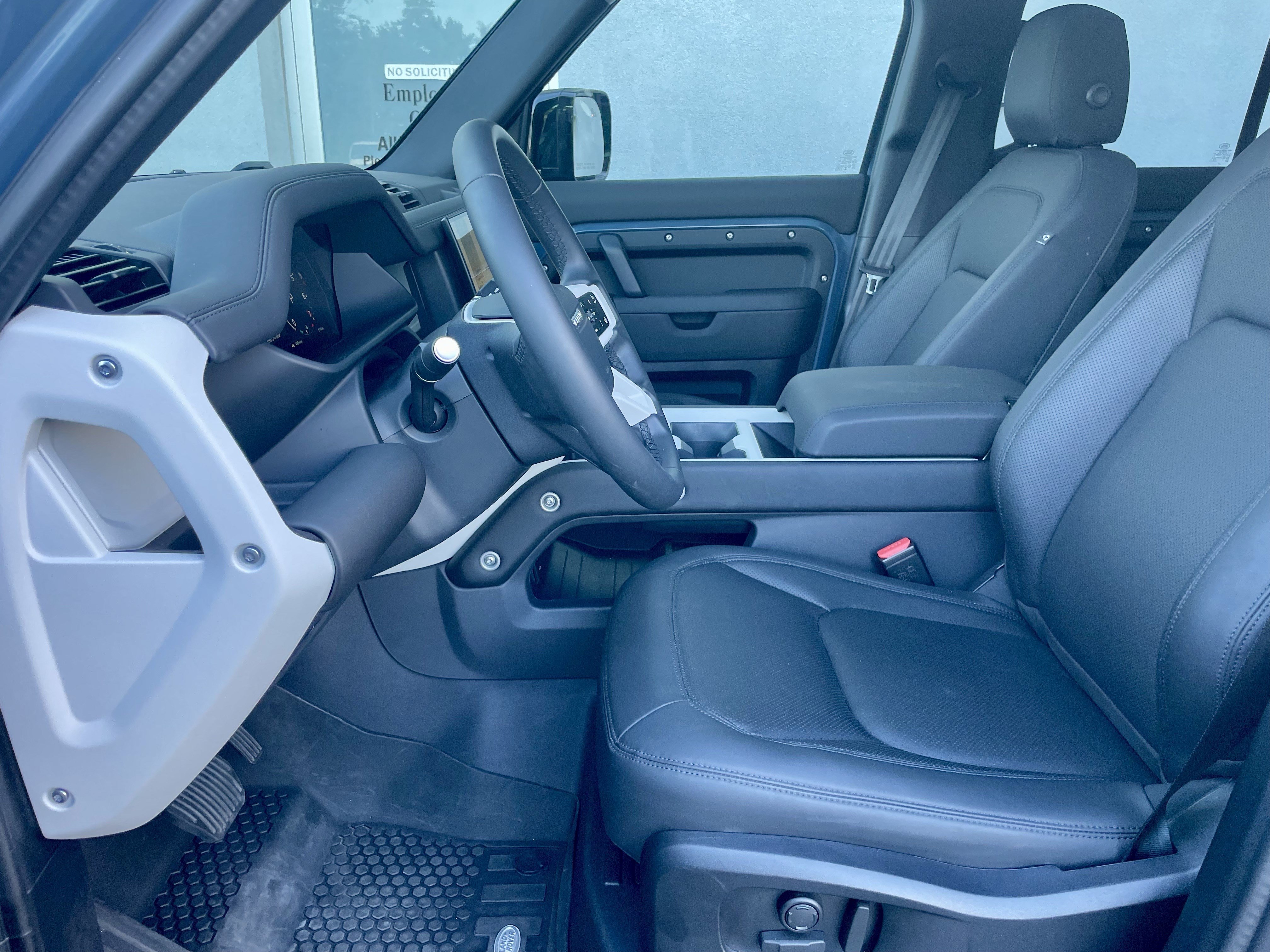 Certified 2025 Land Rover Defender 110 S AWD/4WD image 14