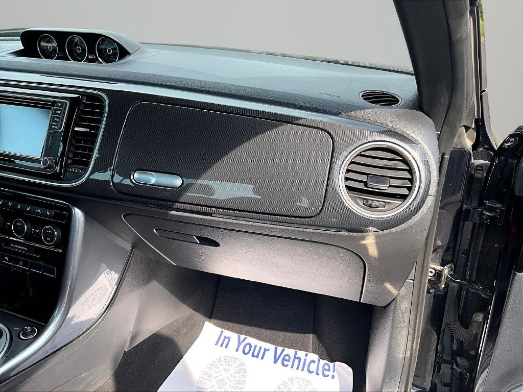 Used 2017 Volkswagen Beetle R-Line SEL FWD image 17