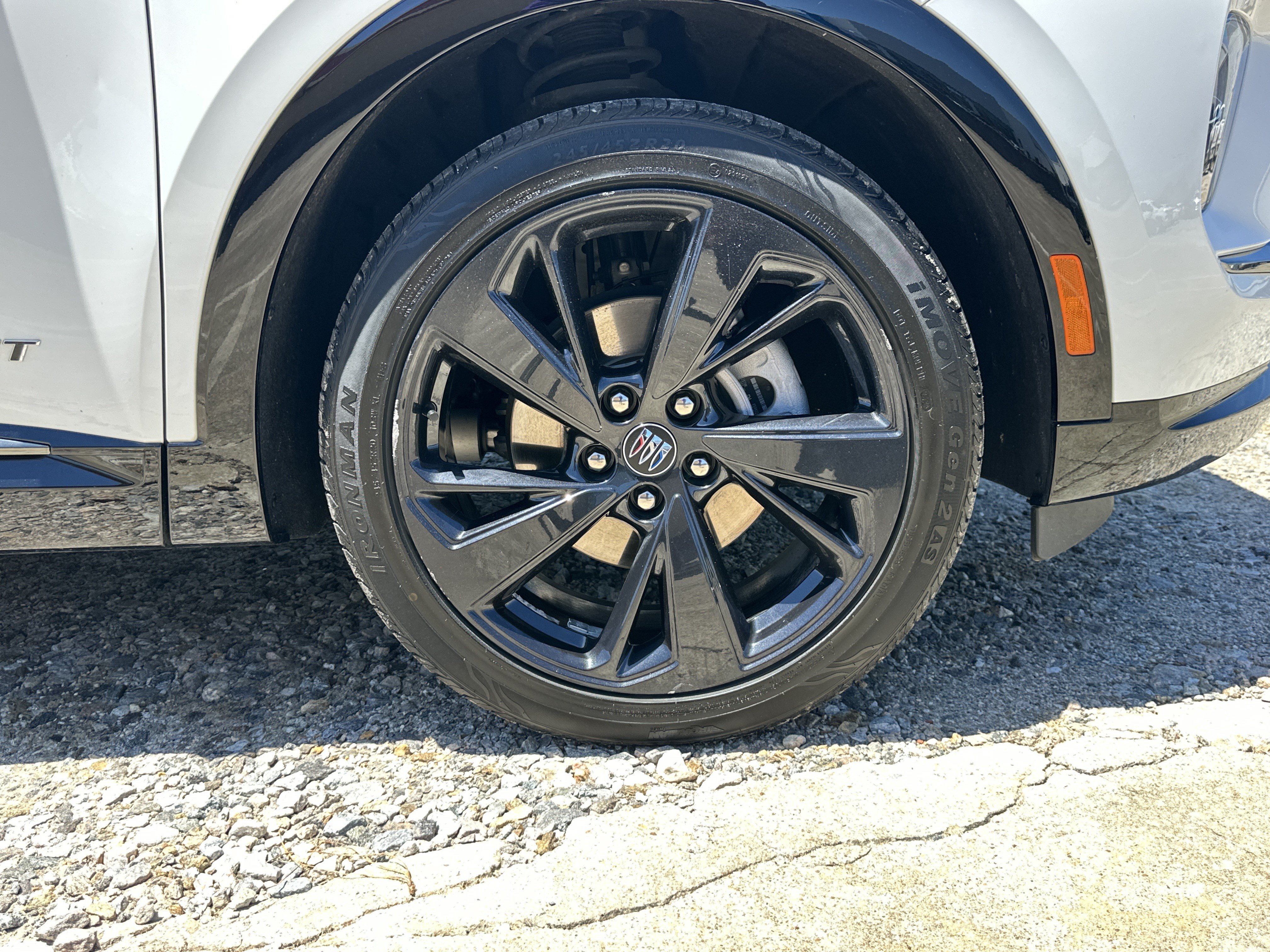 Certified 2025 Buick Envision Sport Touring AWD/4WD image 13