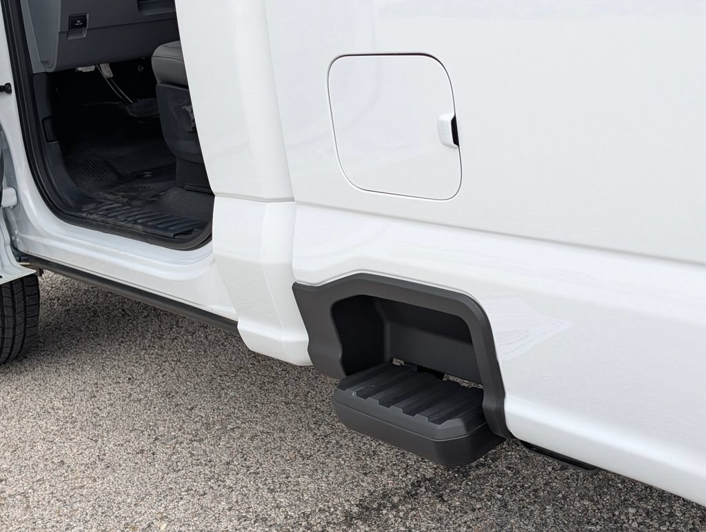 Used 2026 Ford F250 XL w/ XL Chrome Package RWD image 22