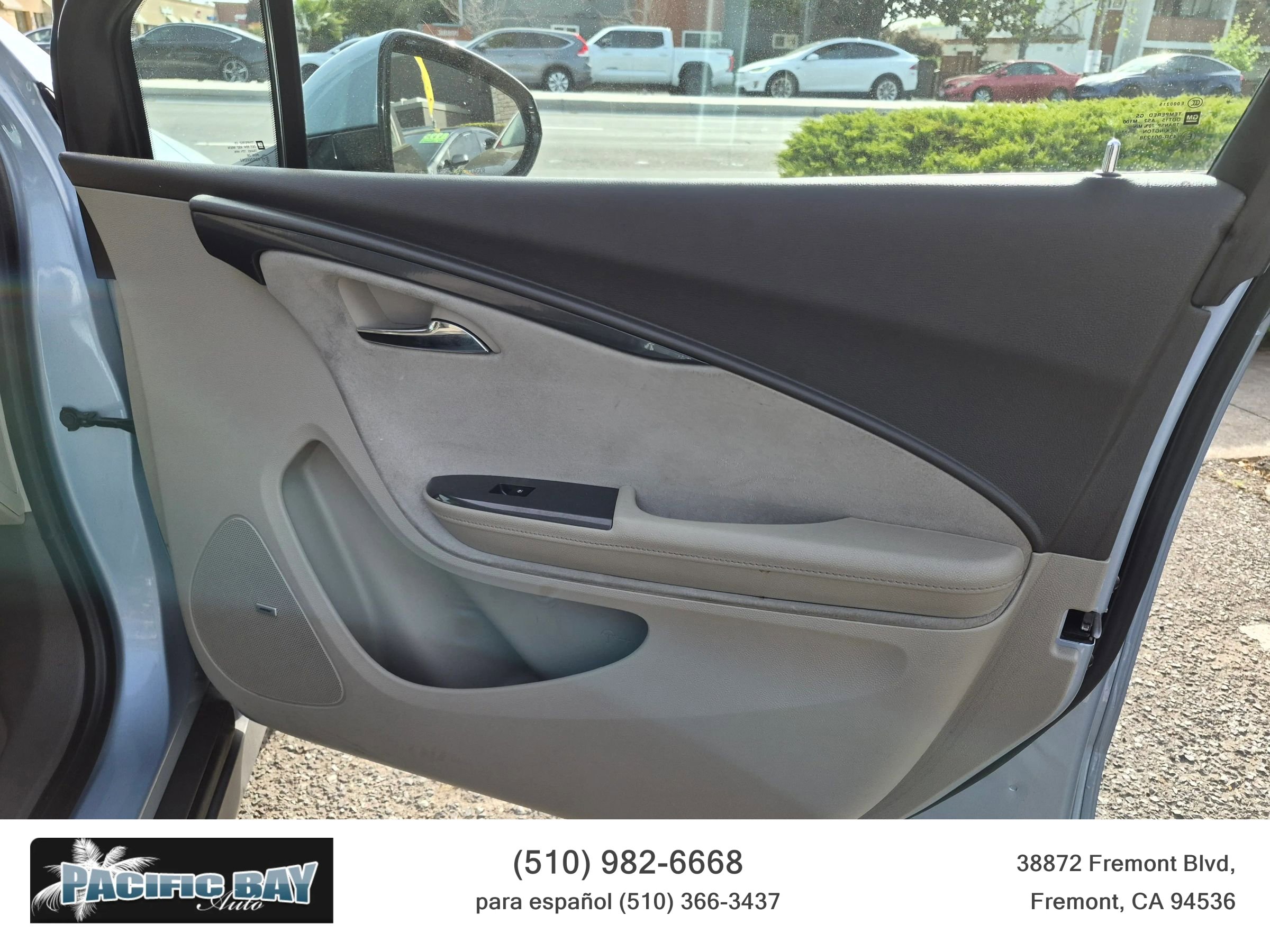 Used 2013 Chevrolet Volt Premium w/ Premium Trim Package image 18