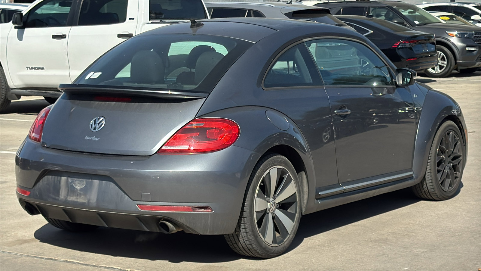 Used 2014 Volkswagen Beetle R-Line image 7