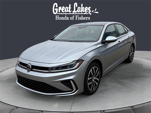 Used 2025 Volkswagen Jetta SE w/ Sunroof Package