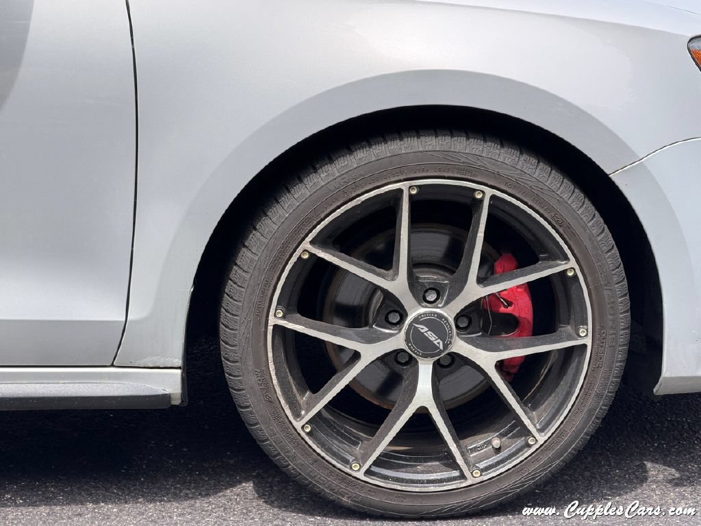 Used 2013 Volkswagen Jetta GLI Autobahn FWD image 42
