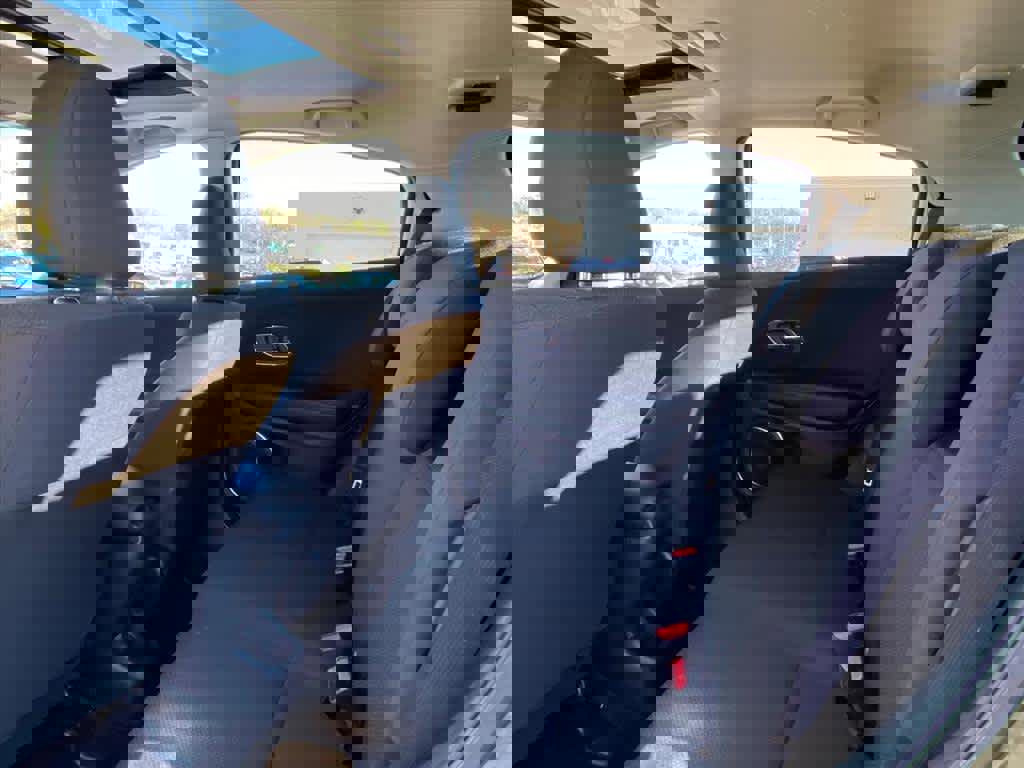 Used 2018 Honda HR-V EX image 19