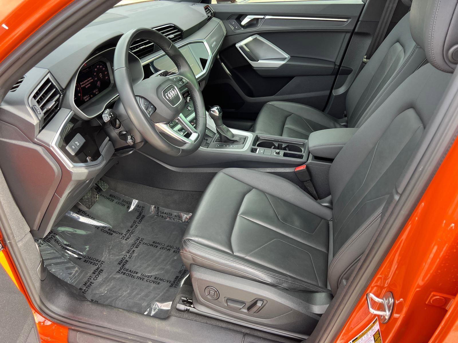 Certified 2024 Audi Q3 2.0T Premium w/ Convenience Package AWD/4WD image 9