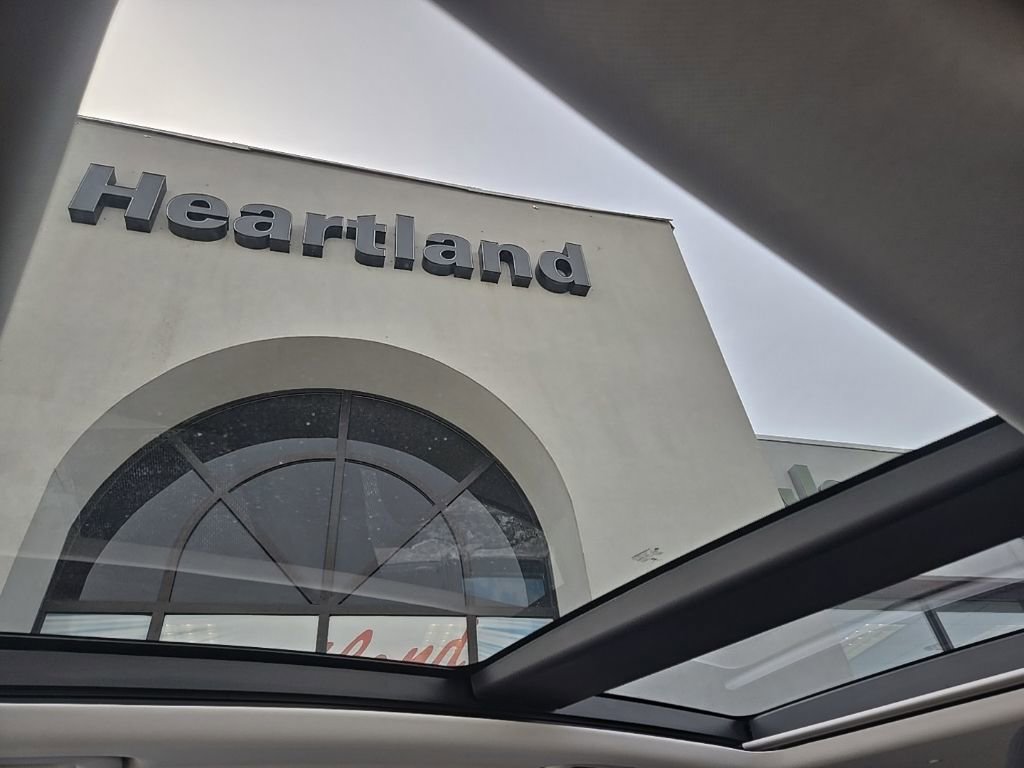 Used 2023 Jeep Renegade Altitude w/ Sun/Sound Group image 67