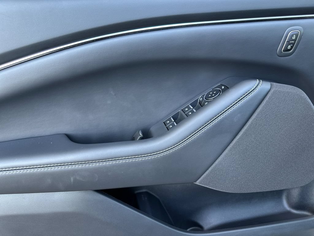 Certified 2025 Ford Mustang Mach-E Select RWD image 10
