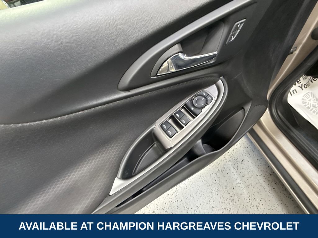 Used 2023 Chevrolet Malibu LT w/ Driver Confidence Package image 31