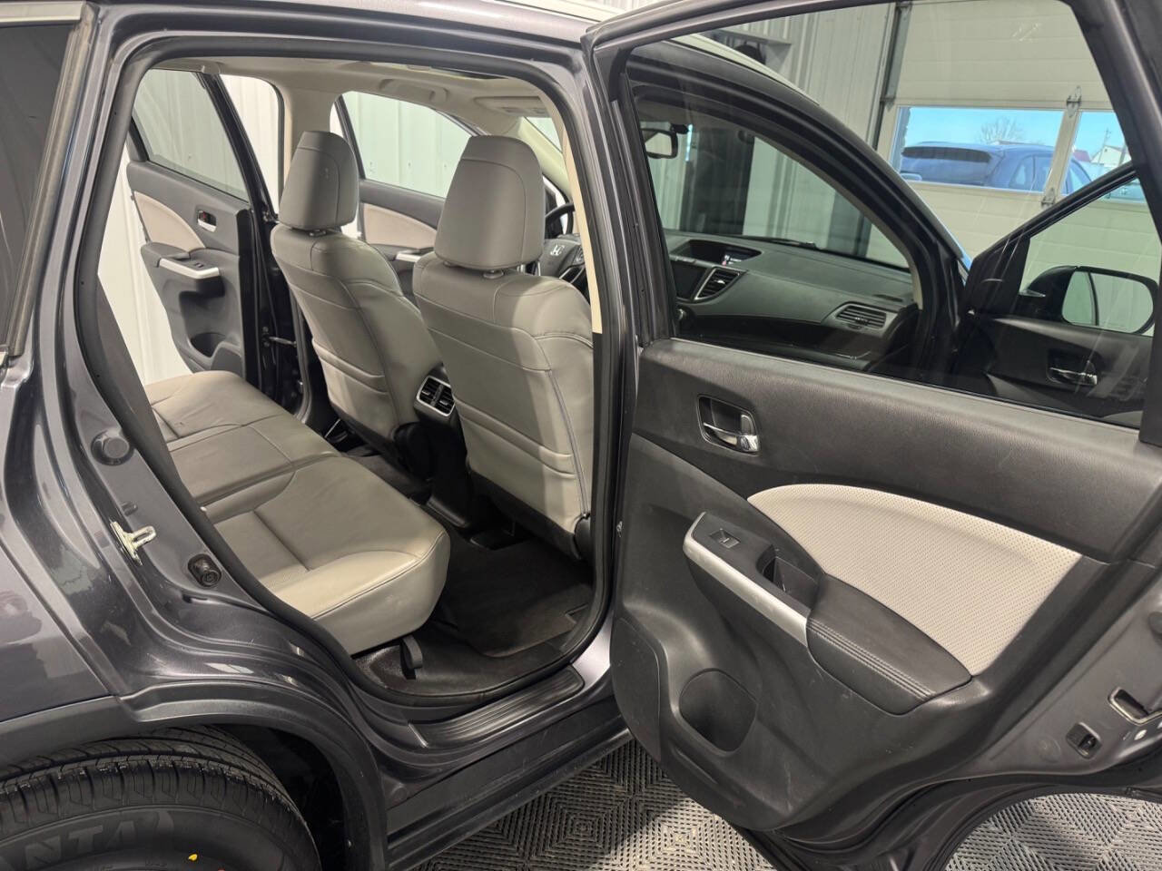 Used 2016 Honda CR-V EX-L image 24