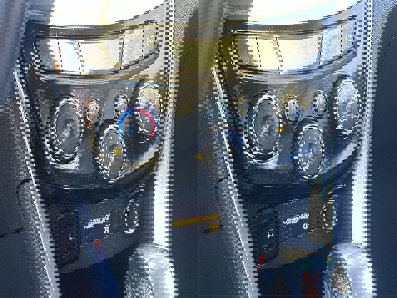 Used 2020 Chevrolet Trax Premier image 25