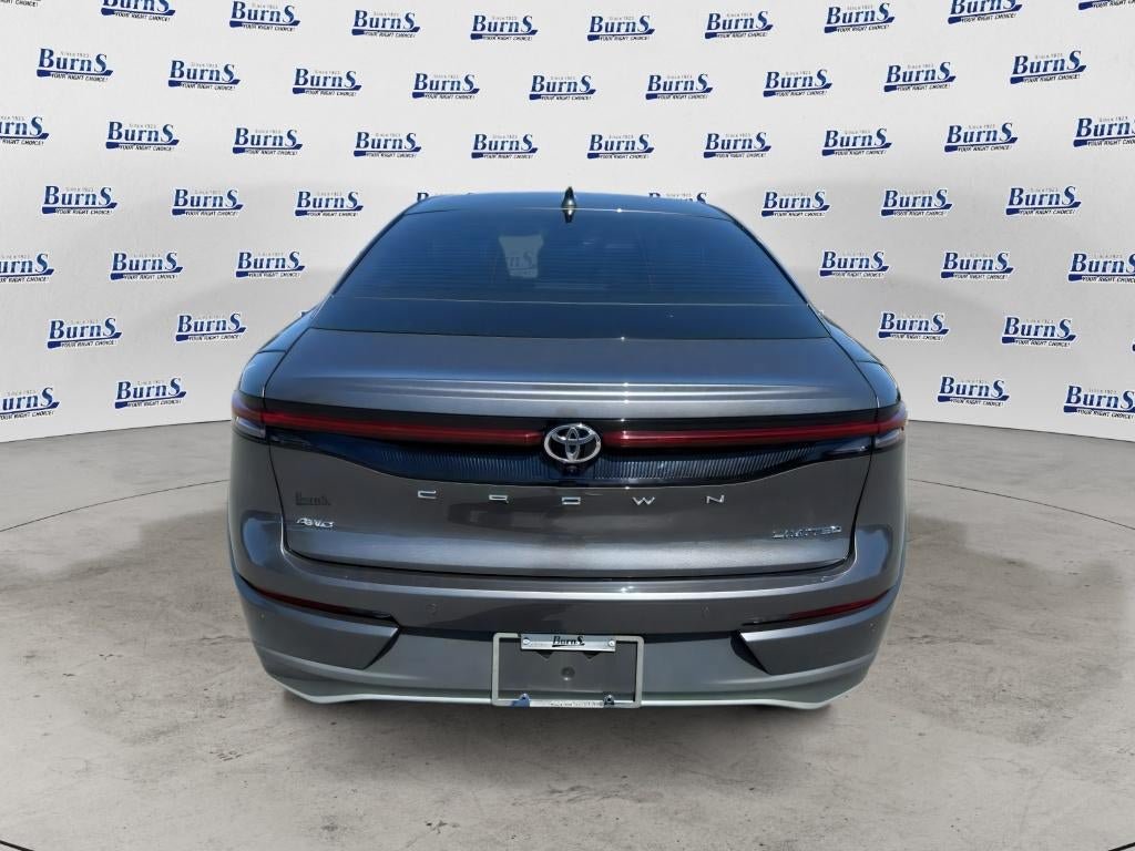 Used 2023 Toyota Crown AWD/4WD image 6