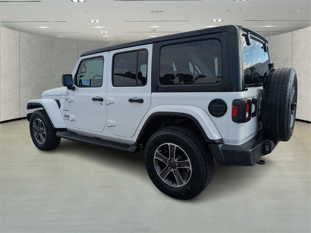 Used 2023 Jeep Wrangler Sahara image 5