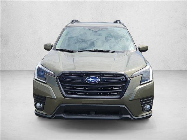 Used 2023 Subaru Forester Premium AWD/4WD image 2