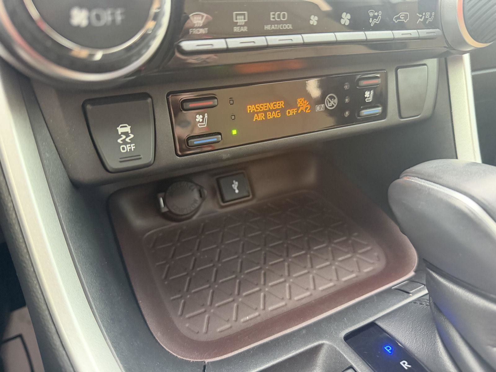 Used 2021 Toyota RAV4 Limited w/ Limited Grade Weather Package image 28