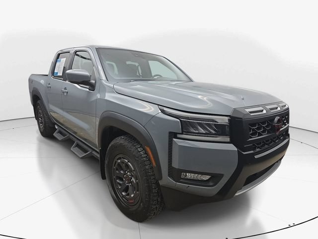 Used 2025 Nissan Frontier Pro-X RWD image 3