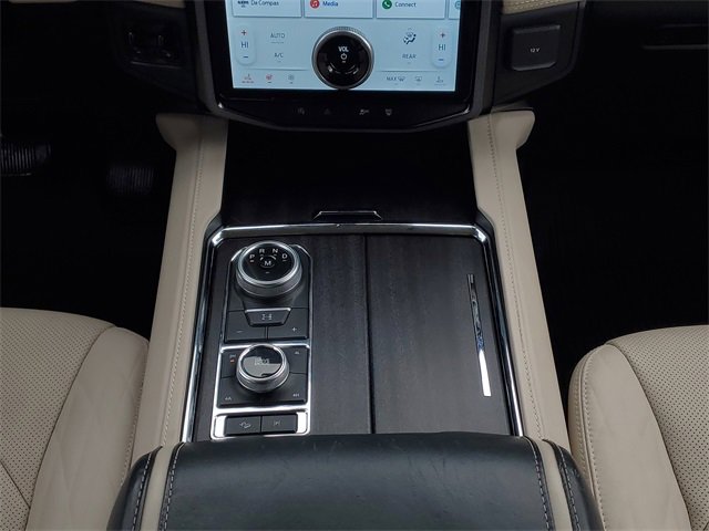 Certified 2022 Ford Expedition Platinum image 33