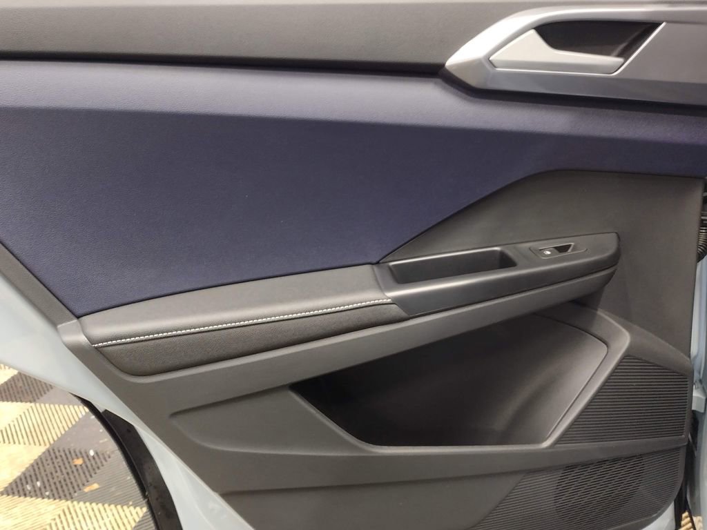 New 2026 Volkswagen Taos SEL AWD/4WD image 37