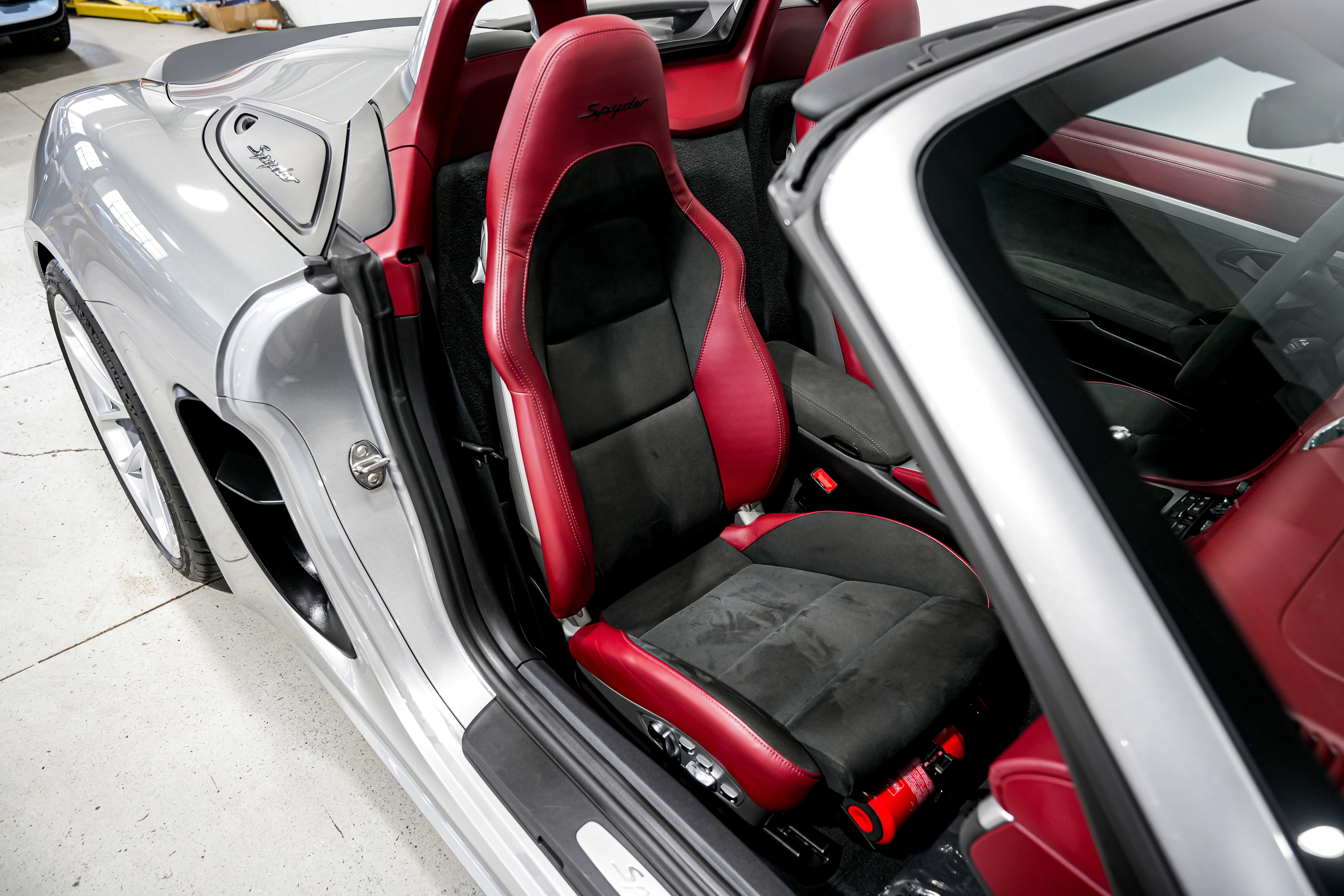 Used 2022 Porsche 718 Boxster Spyder image 25