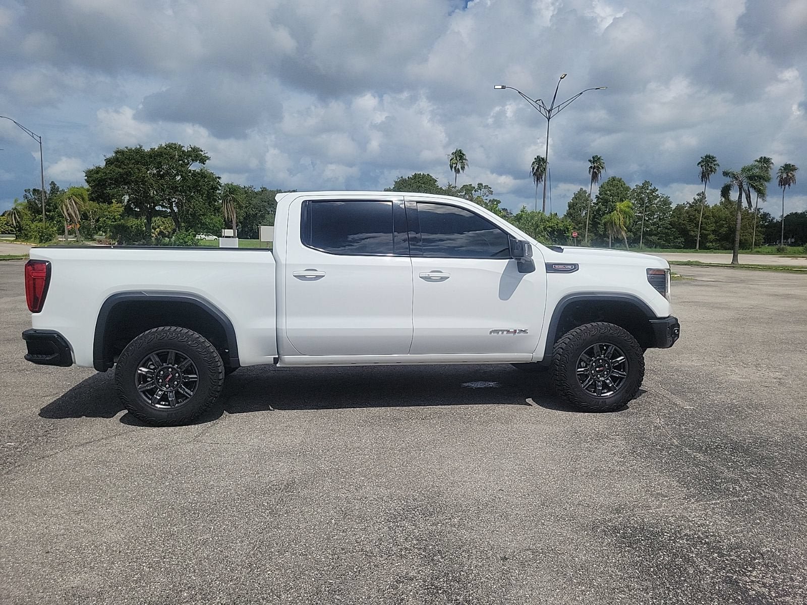 Certified 2024 GMC Sierra 1500 AT4X AWD/4WD image 7
