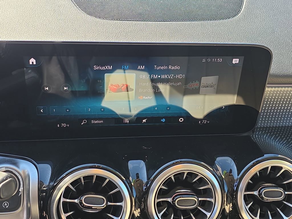 Used 2022 Mercedes-Benz GLB 250 GLB 250 image 20