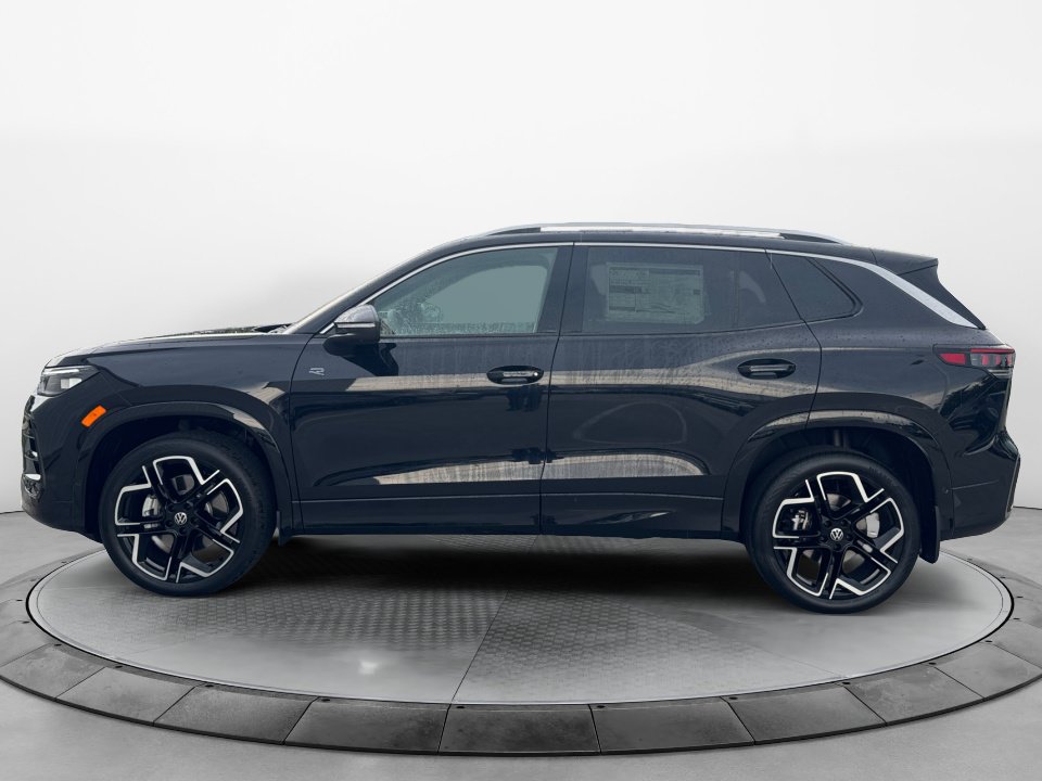New 2026 Volkswagen Tiguan SEL R-Line AWD/4WD image 4