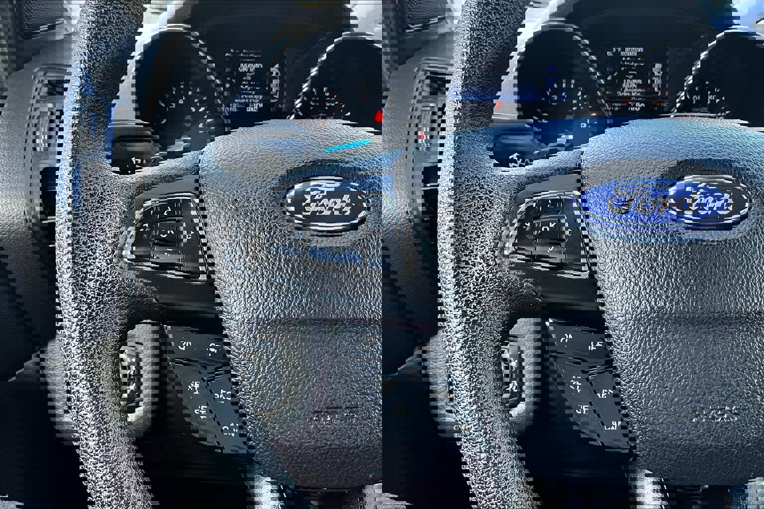 Used 2017 Ford Escape SE w/ Equipment Group 201A image 19