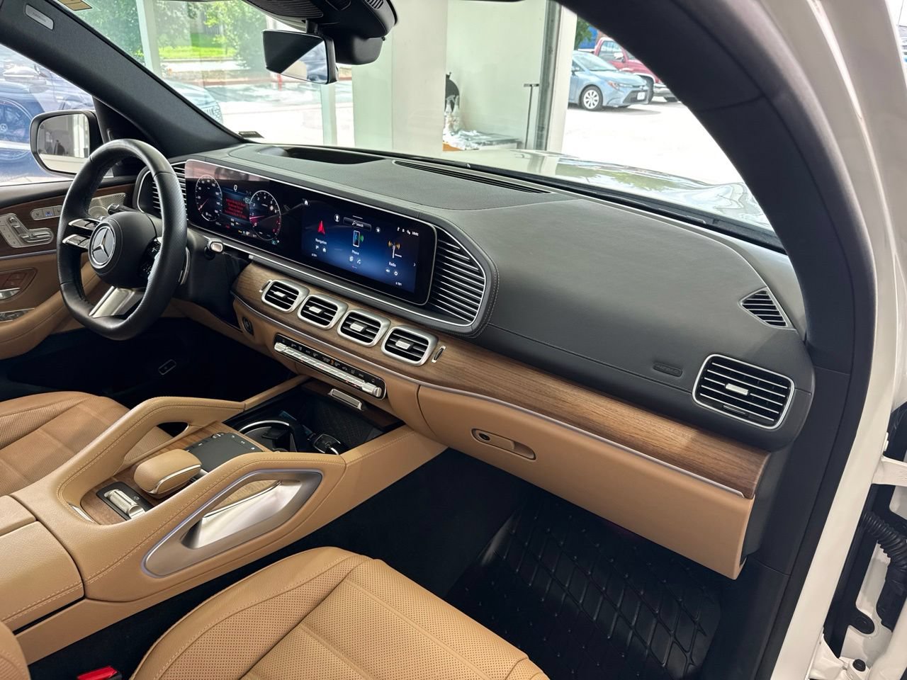 Used 2025 Mercedes-Benz GLS 450 4MATIC image 59