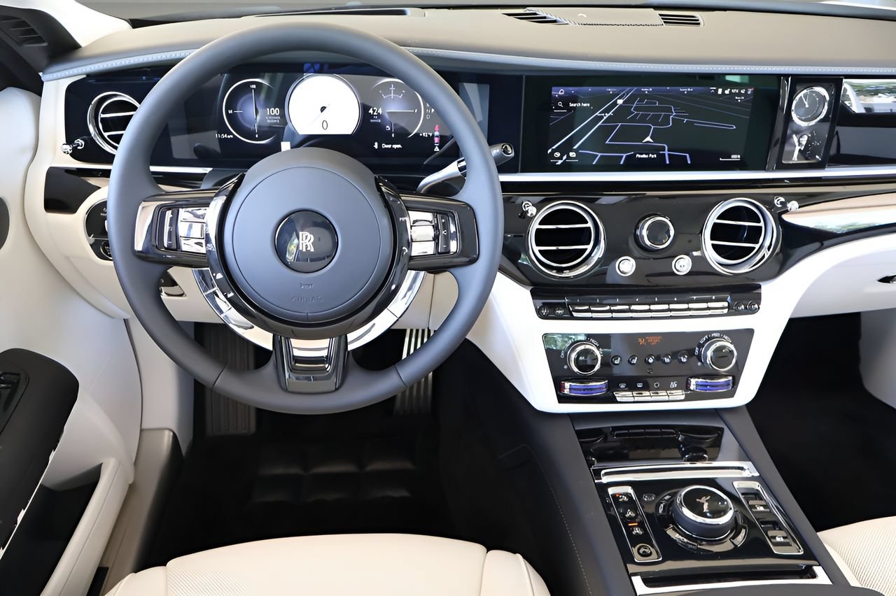 New 2027 Rolls-Royce Ghost AWD/4WD image 18