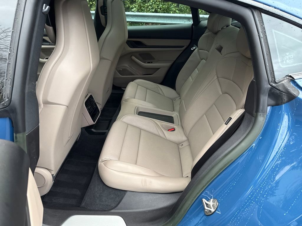 Used 2022 Porsche Taycan 4S image 14