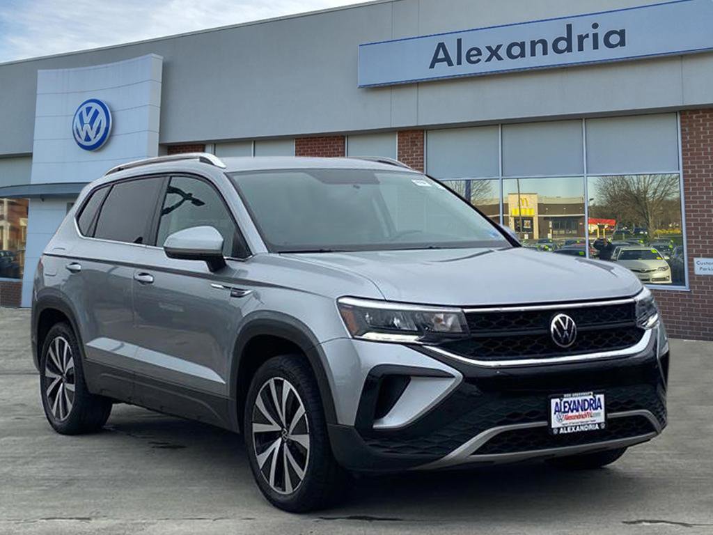 Used 2022 Volkswagen Taos SE