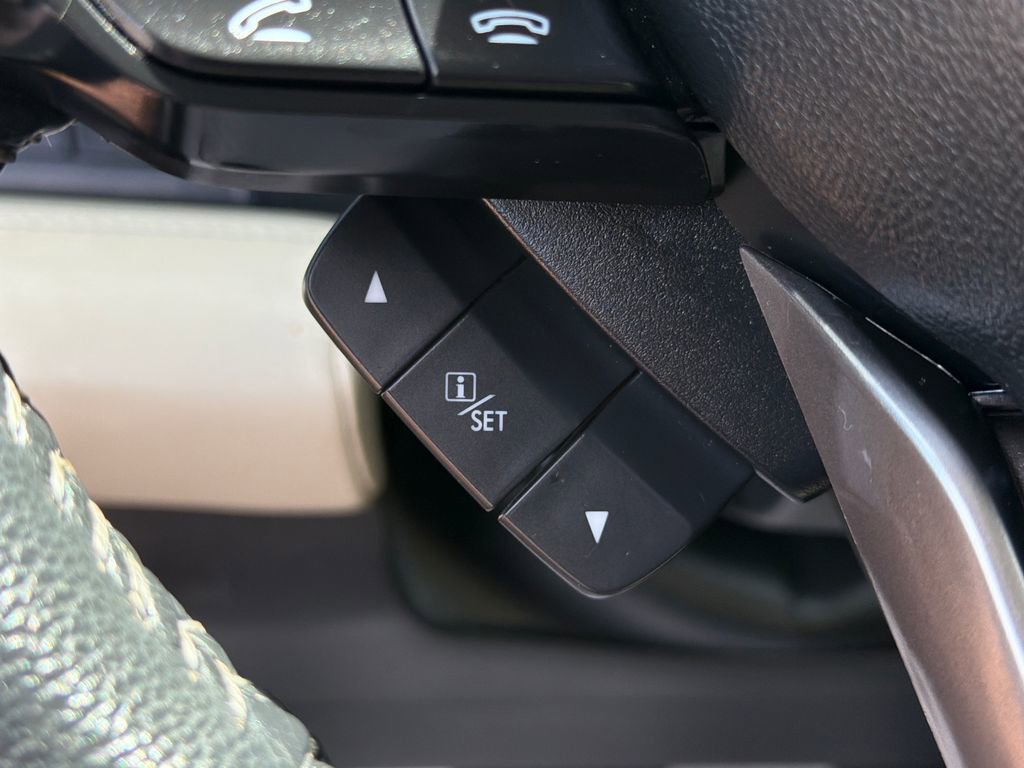 Used 2019 Subaru Ascent Limited AWD/4WD image 28