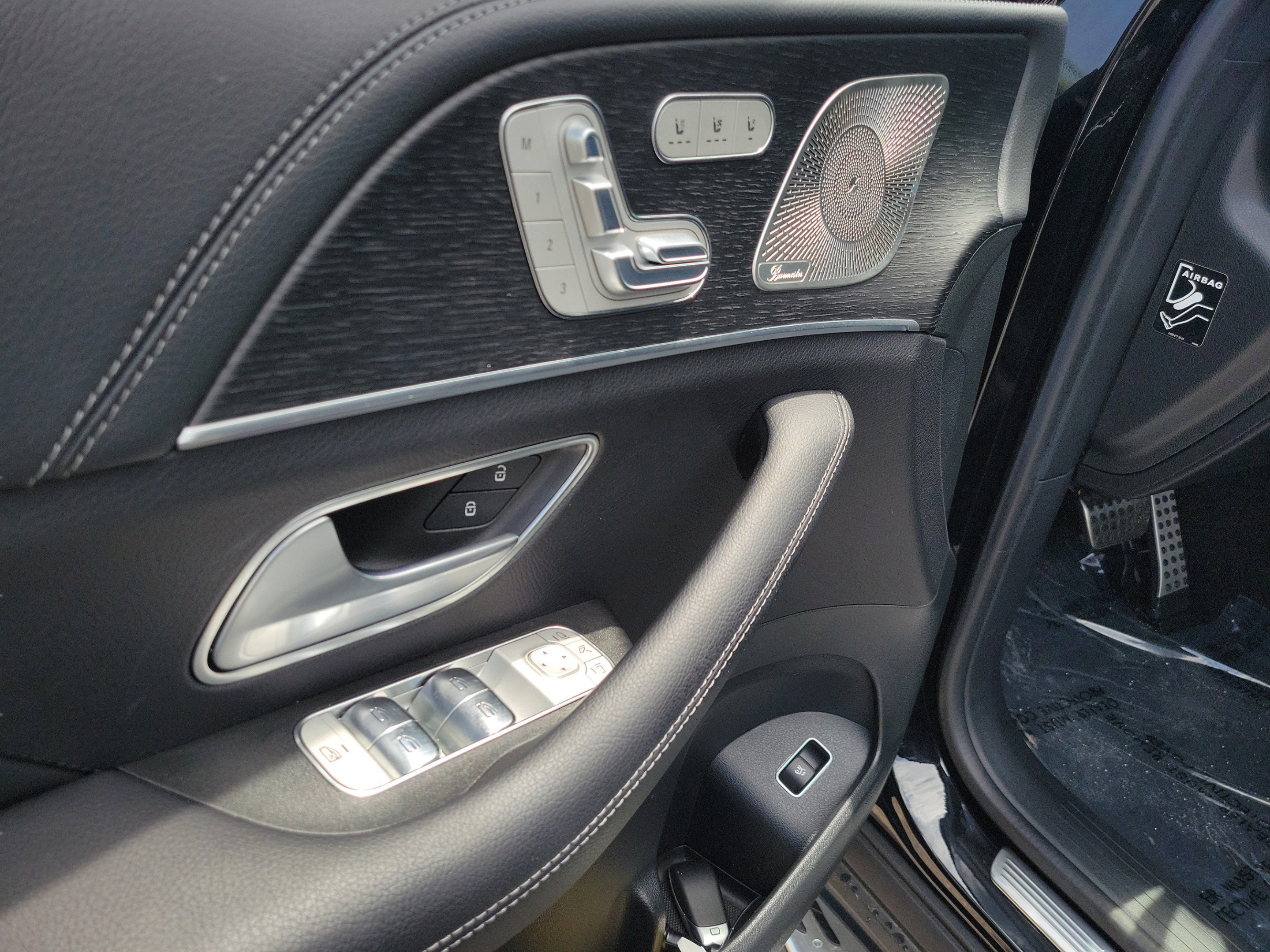 Certified 2025 Mercedes-Benz GLS 580 4MATIC image 17