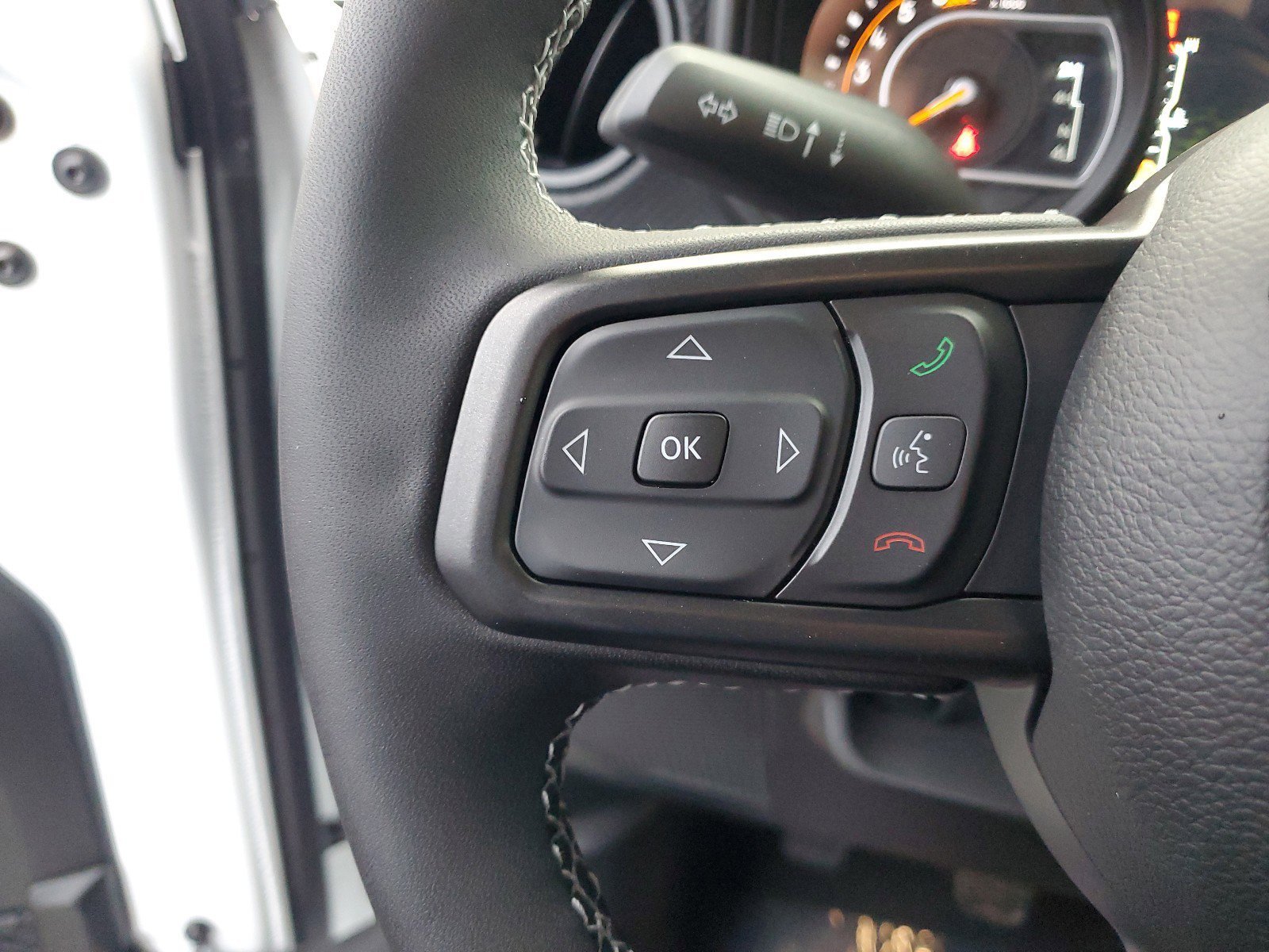 New 2025 Jeep Wrangler Unlimited Rubicon w/ Safety Group image 32