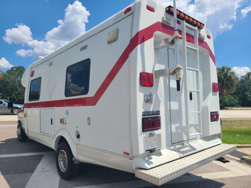 Used 1999 Ford E-450 and Econoline 450 image 2