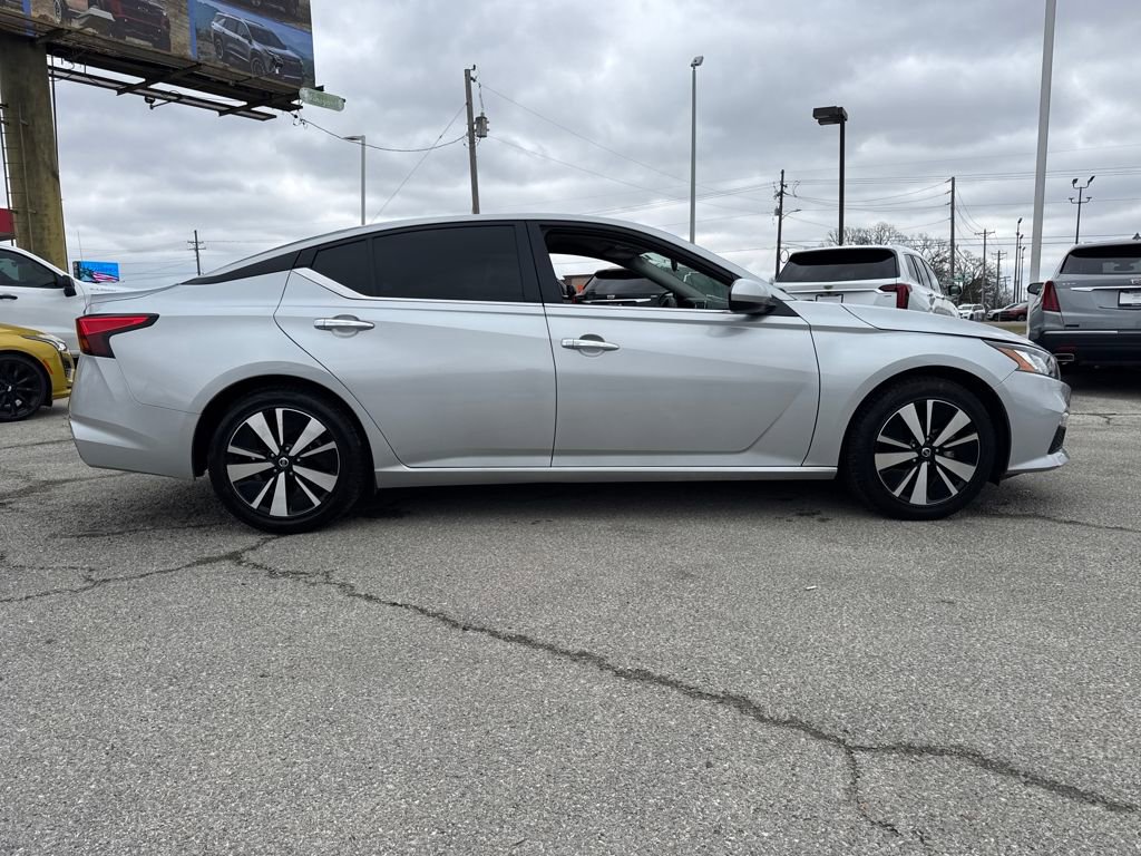 Used 2022 Nissan Altima 2.5 SV image 8
